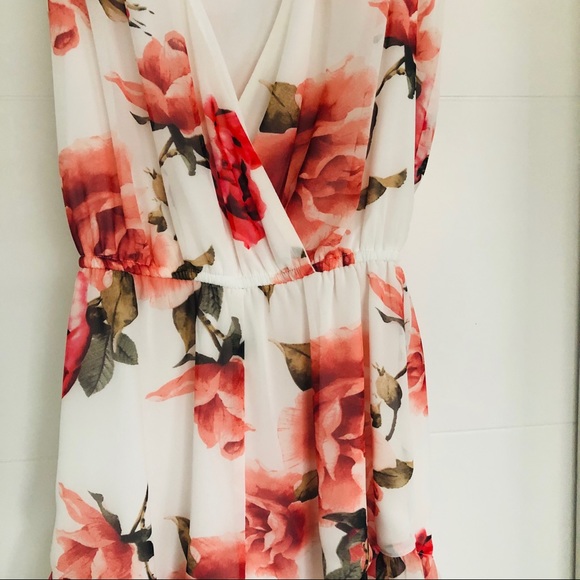 Show Me Your Mumu Riri Floral Romper - Picture 4 of 6